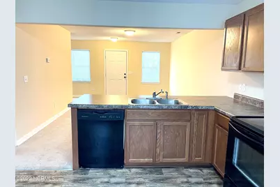 203 Lanieve Court #Unit 11, Hubert, NC 28539 - Photo 6