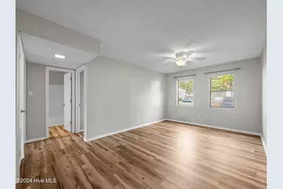 101 Ravenwood Drive #B, Jacksonville, NC 28546 - Photo 4