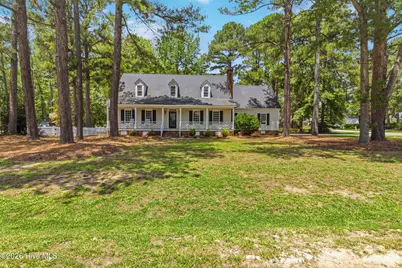 4926 Country Club Drive N, Wilson, NC 27896 - Photo 2