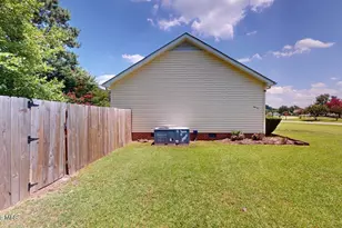 215 Wyatt Dr, Goldsboro, NC 27534 - Photo 6