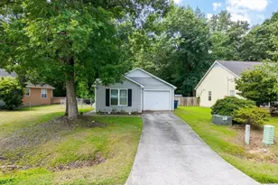 616 S Hampton Dr, Jacksonville, NC 28546 - Photo 1