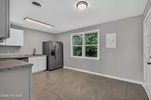 105 Kitt Dr, Jacksonville, NC 28540 - Photo 8
