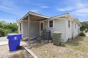 408 Pollock St, Beaufort, NC 28516 - Photo 34