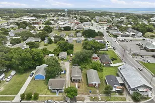 408 Pollock St, Beaufort, NC 28516 - Photo 32
