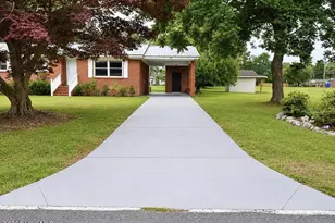 414 E Bostic St, Beulaville, NC 28518 - Photo 22
