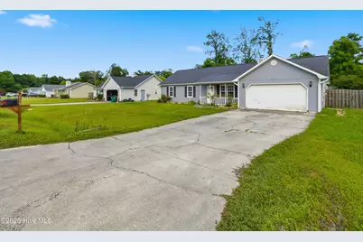 115 Daphne Drive, Hubert, NC 28539 - Photo 2