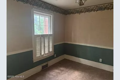 102 Pembroke Avenue S, Ahoskie, NC 27910 - Photo 4