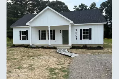 1607 N Dr Martin Luther King Jr Drive, Ahoskie, NC 27910 - Photo 1