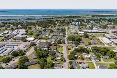 103 Carteret Avenue, Beaufort, NC 28516 - Photo 2