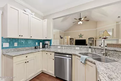 119 Break Water Drive, Newport, NC 28570 - Photo 14