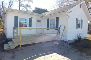 423 Bouy St, New Bern, NC 28560 - Photo 1