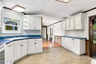 114 Lejeune Rd, Cape Carteret, NC 28584 - Photo 14