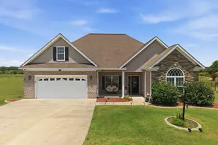 112 N Merganser Dr, Pikeville, NC 27863 - Photo 1