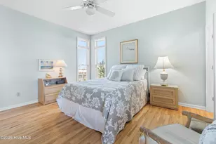 1313 Ocean Blvd W, Holden Beach, NC 28462 - Photo 32