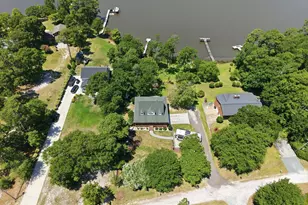 3 Creekside Woods Dr, Swansboro, NC 28584 - Photo 2