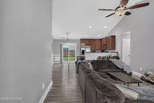 210 Riverstone Ct, Jacksonville, NC 28546 - Photo 4