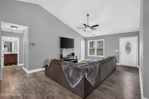 210 Riverstone Ct, Jacksonville, NC 28546 - Photo 8