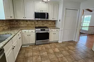 100 Ashley Ave, Goldsboro, NC 27530 - Photo 8