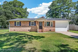 109 King Richard Ct, Jacksonville, NC 28546 - Photo 1