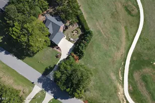 621 Sand Trap Dr, Rocky Mount, NC 27804 - Photo 2
