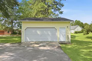 4800 Meadow Ct Dr, New Bern, NC 28562 - Photo 8