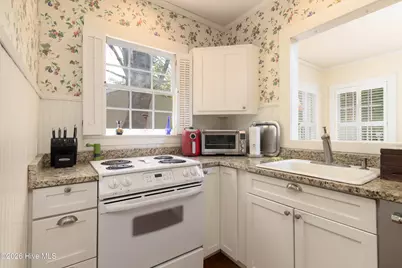 220 E King Street, Edenton, NC 27932 - Photo 14