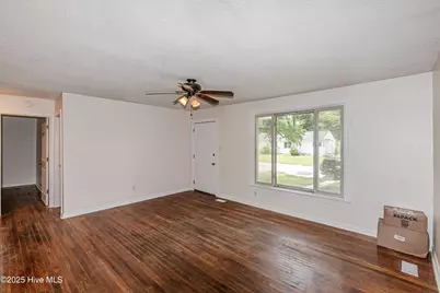 717 New River Drive, Jacksonville, NC 28540 - Photo 8