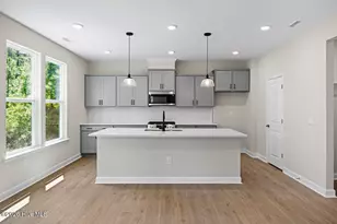315 Queensferry Ln, Aberdeen, NC 28315 - Photo 2