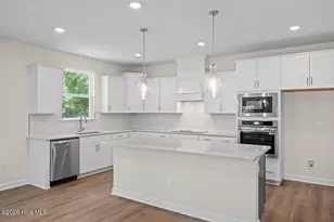 323 Queensferry Ln, Aberdeen, NC 28315 - Photo 2
