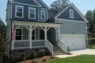 323 Queensferry Ln, Aberdeen, NC 28315 - Photo 2