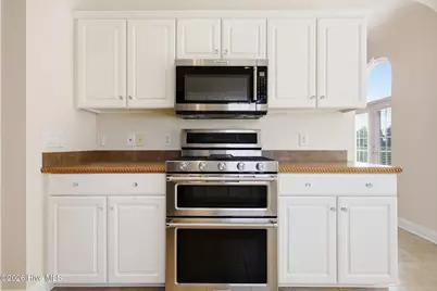 2602 Spring Creek Drive, Grimesland, NC 27837 - Photo 12