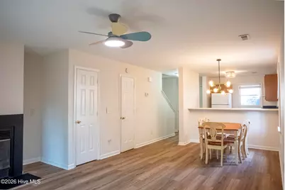 137 Lullwater Drive #Apt B, Wilmington, NC 28403 - Photo 8