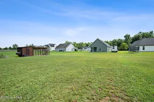 211 Deer Haven Dr, Richlands, NC 28574 - Photo 34