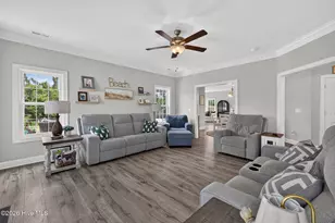 340 N Ardsley Ln, Rocky Point, NC 28457 - Photo 4