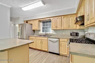 212 Pinewood Dr, Camden, NC 27921 - Photo 4