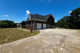 191 N Lakes Dr, Whiteville, NC 28472 - Photo 6