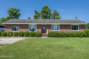 1303 Little River Dr, Elizabeth City, NC 27909 - Photo 2