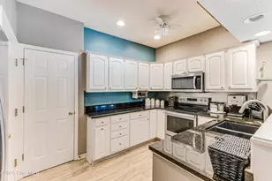 71 Glenwood Dr, Southport, NC 28461 - Photo 12
