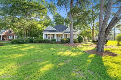 612 W Main Street, Mount Olive, NC 28365 - Photo 1