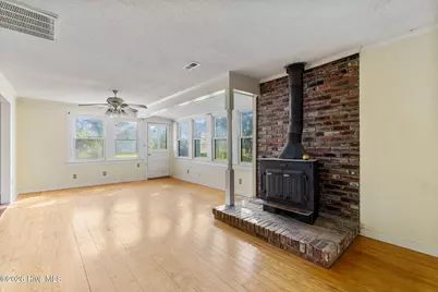 612 W Main Street, Mount Olive, NC 28365 - Photo 4