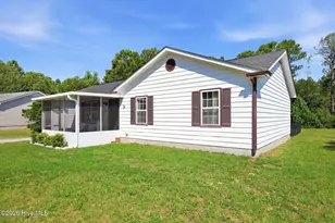 416 Oregon Trail, Hubert, NC 28539 - Photo 4