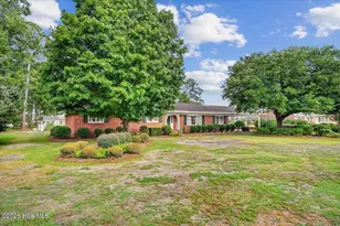 207 S Main St, Salemburg, NC 28385 - Photo 6