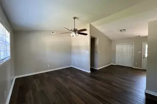 502 New River Dr, Jacksonville, NC 28540 - Photo 2