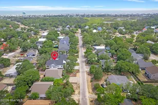 112 NE 27th St, Oak Island, NC 28465 - Photo 6