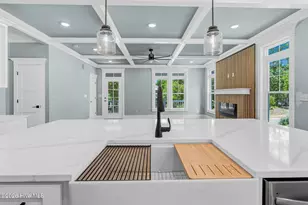 112 NE 27th St, Oak Island, NC 28465 - Photo 18