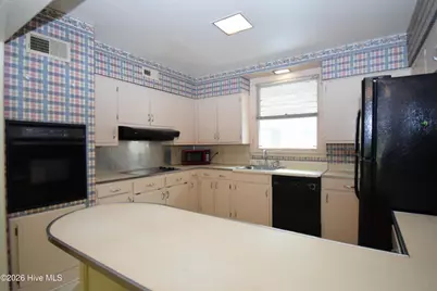 1509 E 4th Street, Greenville, NC 27858 - Photo 6