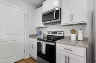 303 Azimuth Dr, Surf City, NC 28445 - Photo 8