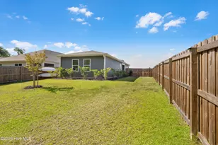 303 Azimuth Dr, Surf City, NC 28445 - Photo 32