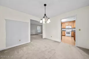 215 Merion Cir, Pinehurst, NC 28374 - Photo 6