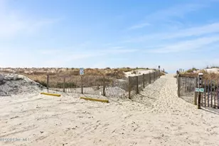 105 SE 58th St, Oak Island, NC 28465 - Photo 68